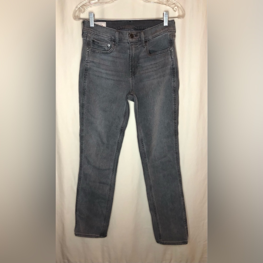GAP Vintage Slim Mid-Rise Denim
